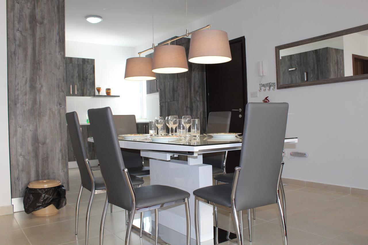 Centre Point Apartment Msida Bagian luar foto